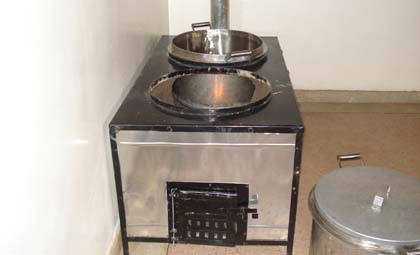 The new cooker at the school in Eldoret 2009